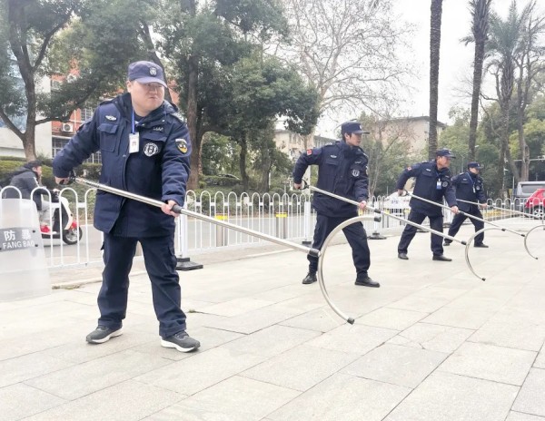 長沙紅光保安服務(wù)有限公司,長沙安保服務(wù),長沙安全服務(wù),長沙非武裝押運,勞務(wù)派遣服務(wù)