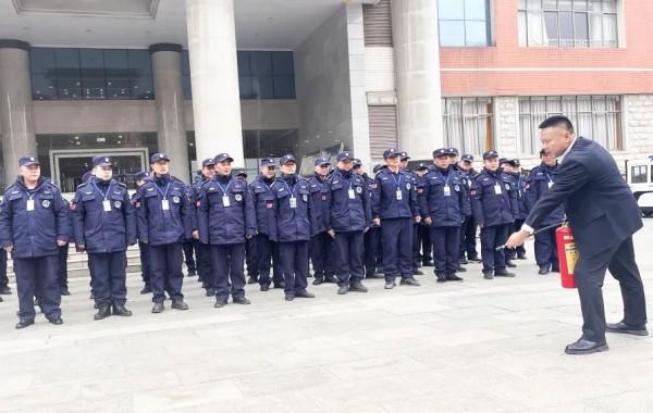長沙紅光保安服務(wù)有限公司,長沙安保服務(wù),長沙安全服務(wù),長沙非武裝押運,勞務(wù)派遣服務(wù) 長沙紅光保安服務(wù)有限公司,長沙安保服務(wù),長沙安全服務(wù),長沙非武裝押運,勞務(wù)派遣服務(wù)